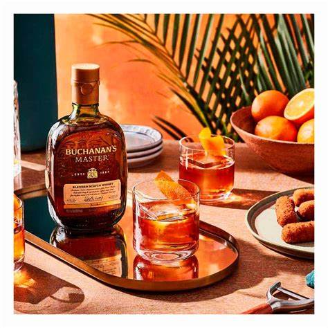 Whiskey Buchanans Master 1L