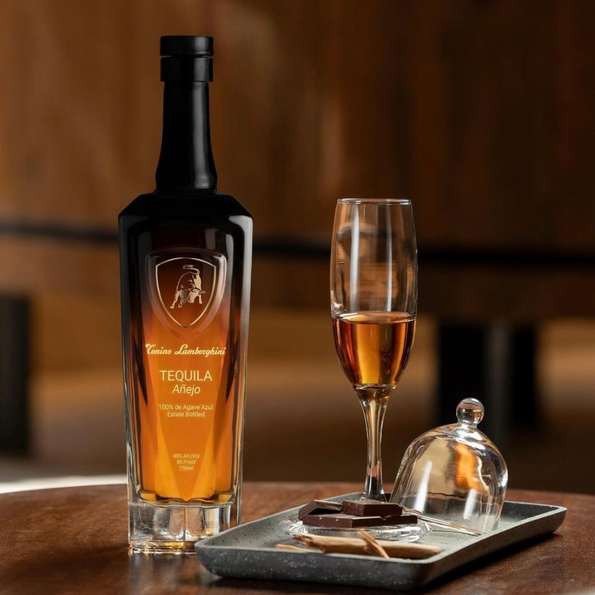 TEQ LAMBORGINI AÑEJO 750ML